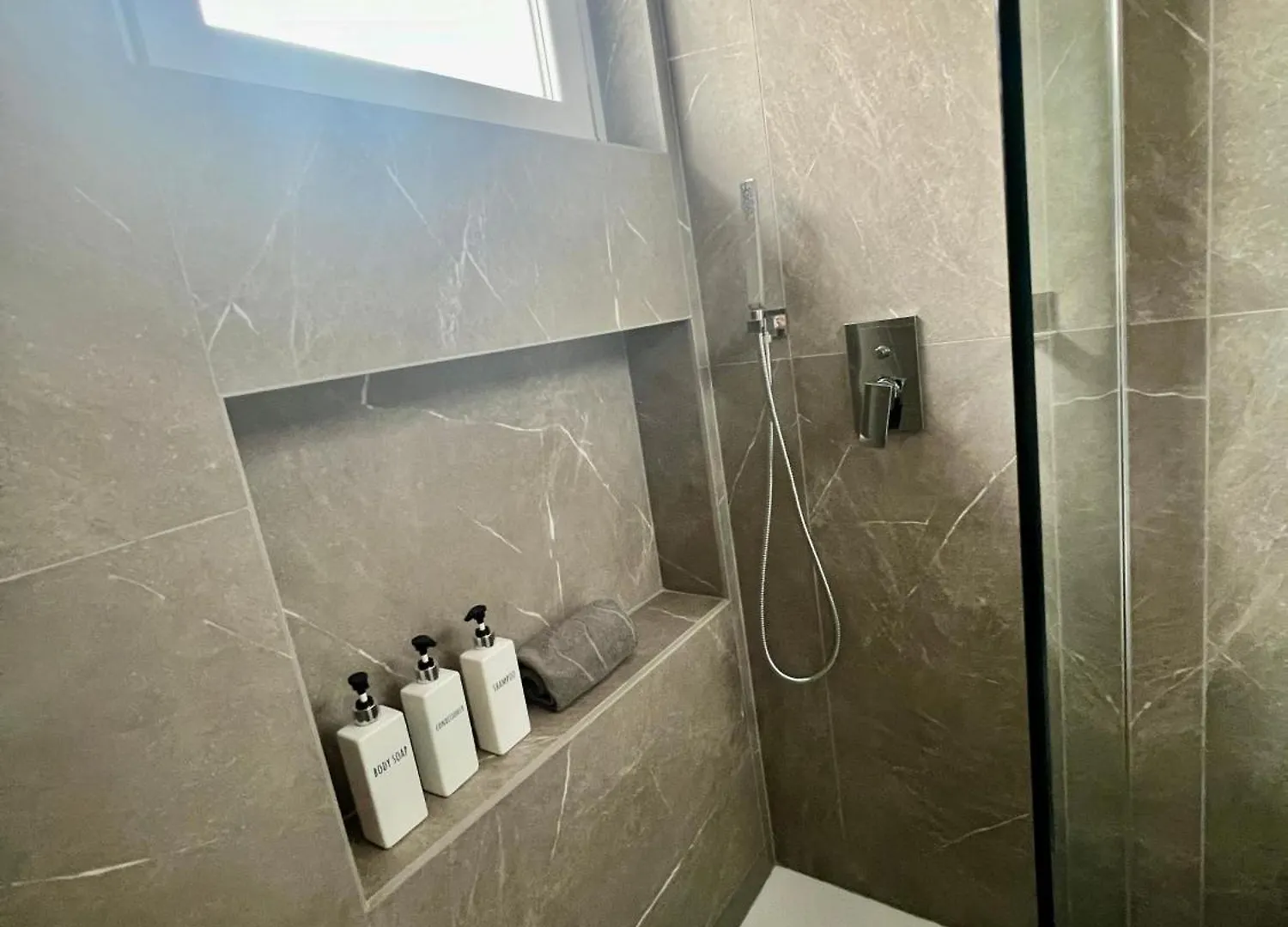 Apartment Mia House A 7 Minuti Dalla Metro Pioltello
