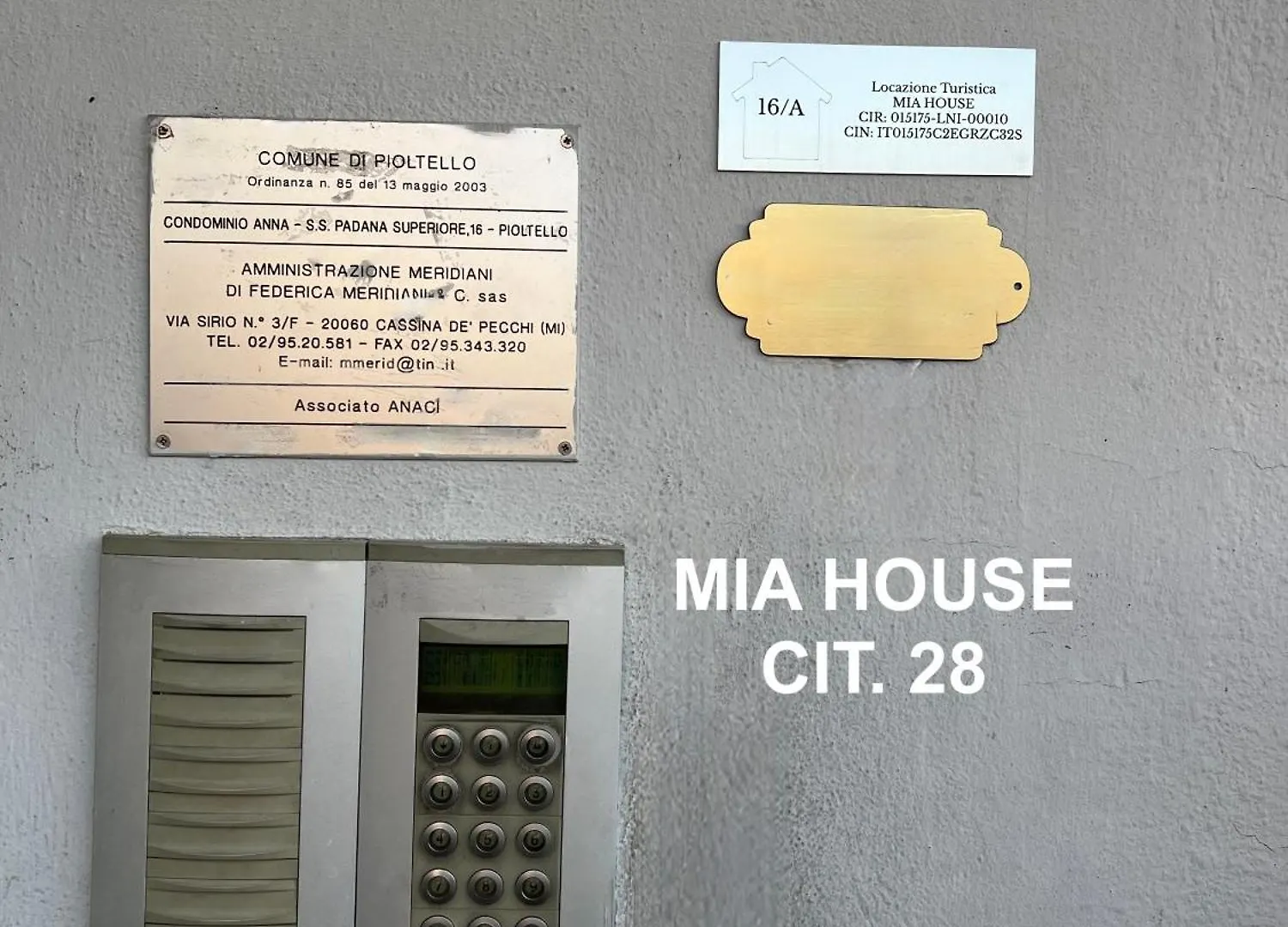 Mia House A 7 Minuti Dalla Metro Pioltello 0*,