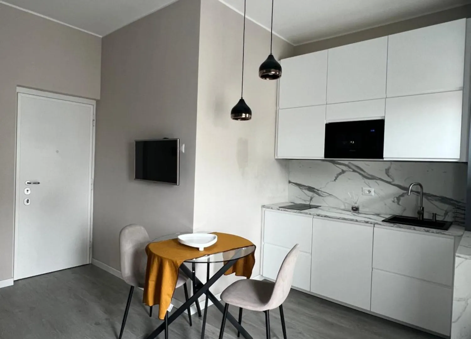 Appartamento Mia House A 7 Minuti Dalla Metro Pioltello